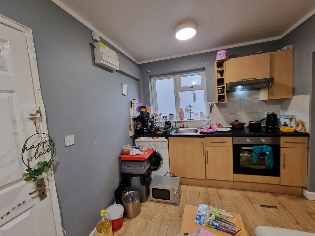 Property photo 2 of 5