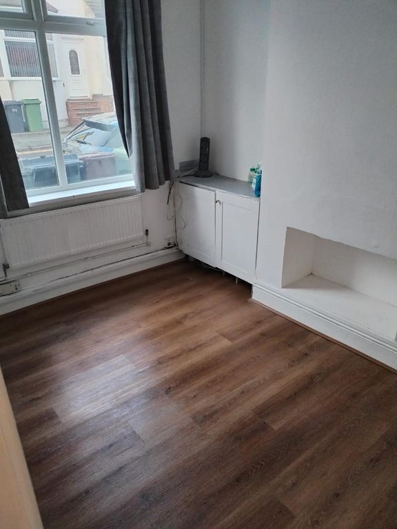 Property photo 2 of 4