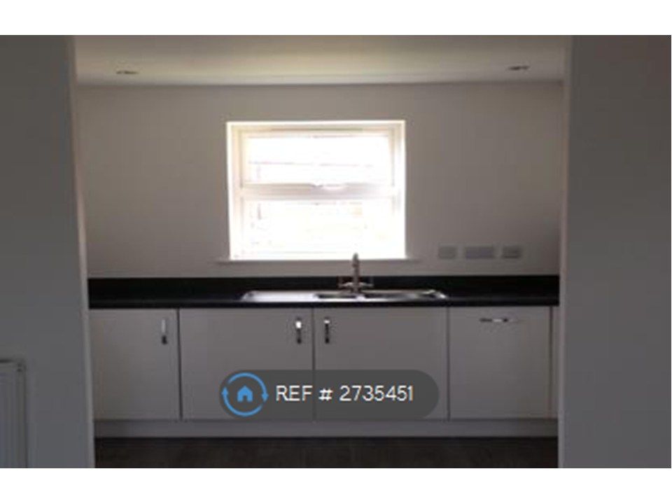 Property photo 3 of 5 Kitchen