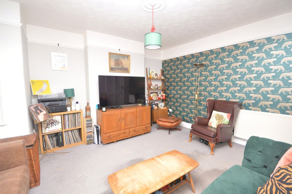 Property photo 3 of 16 Picture No. 50