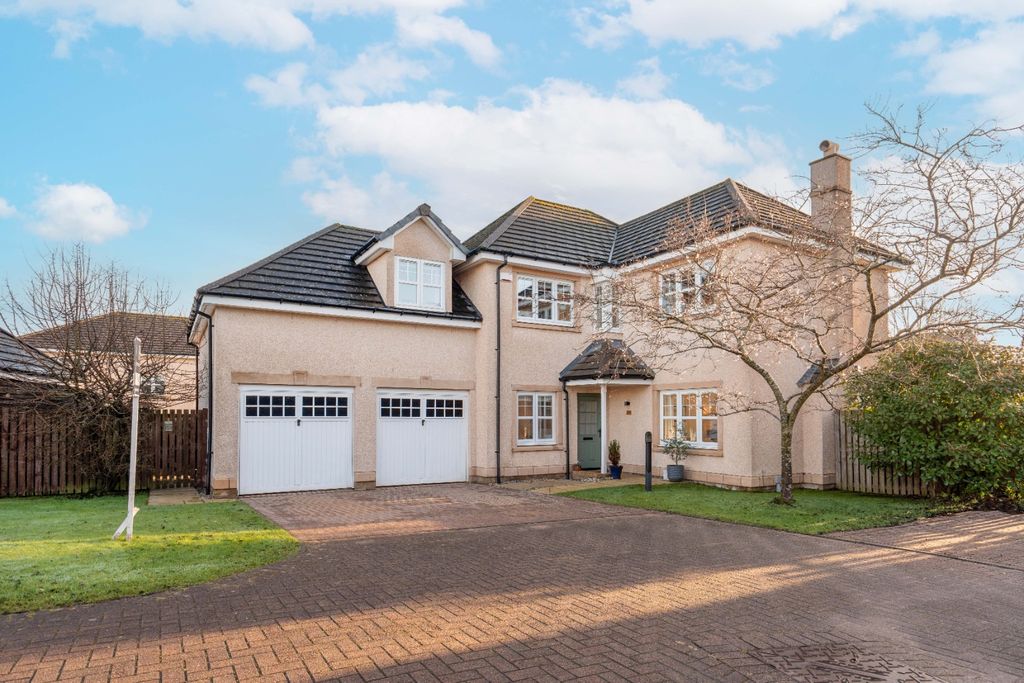 Property photo 1 of 46 4708711