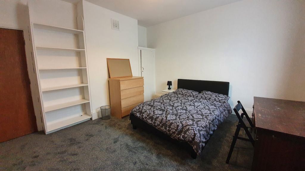 Property photo 3 of 10 Bedroom Picture 2.Jpg