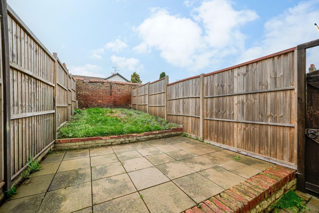 Property photo 3 of 15