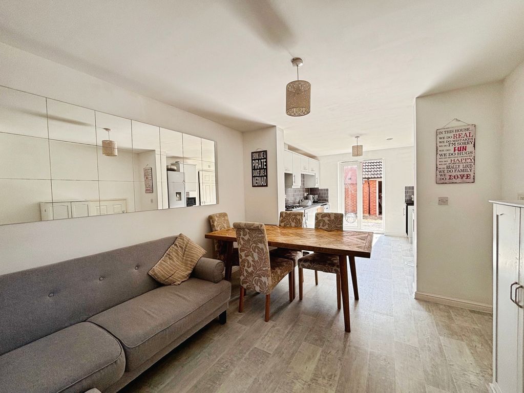Property photo 2 of 14 Pbox-Img.Jpg