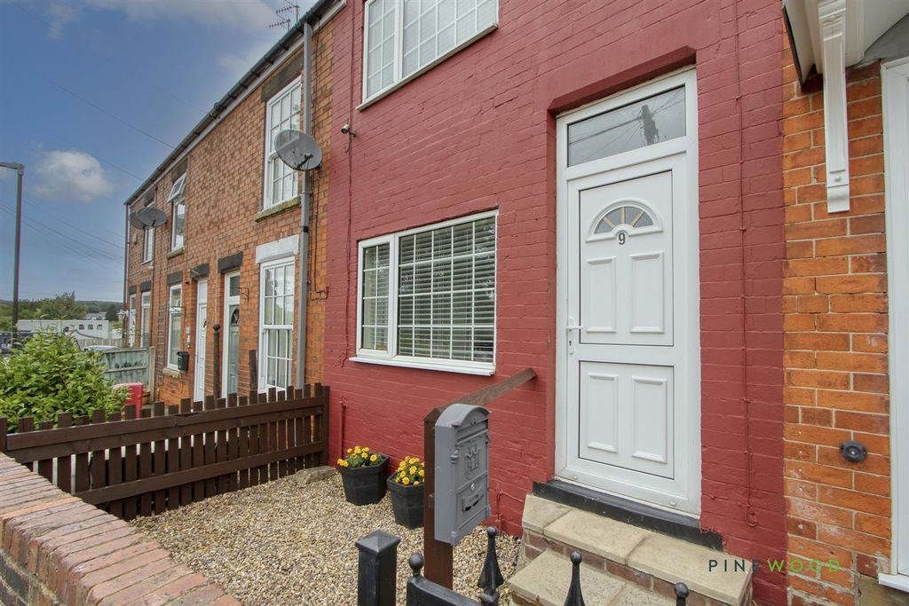 Property photo 1 of 18 Front