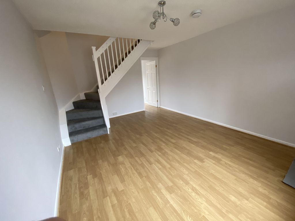 Property photo 3 of 14 Img_3706