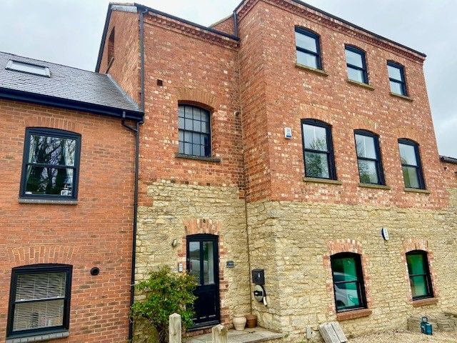 Property photo 1 of 5 Exterior