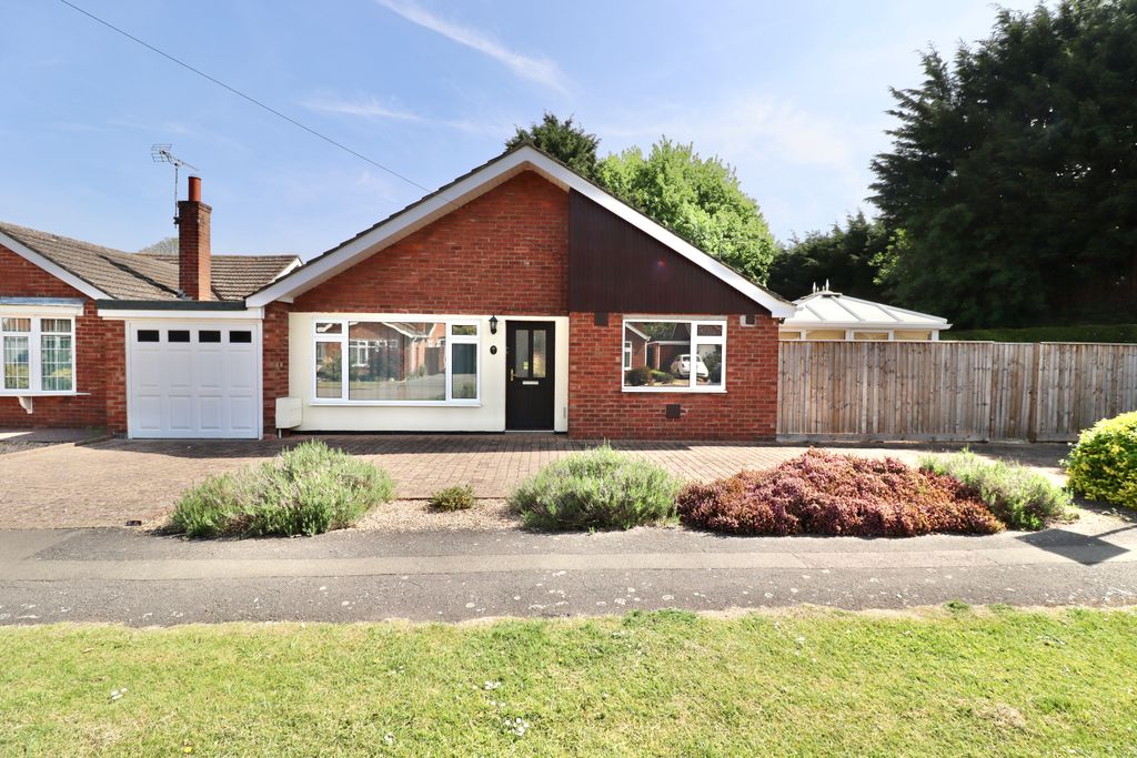 Property photo 1 of 12 Img_2812