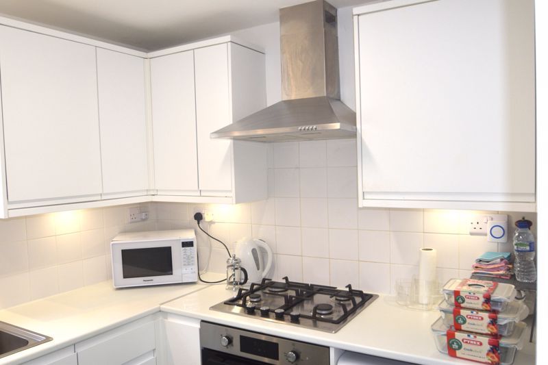 Property photo 3 of 12 Photo 16