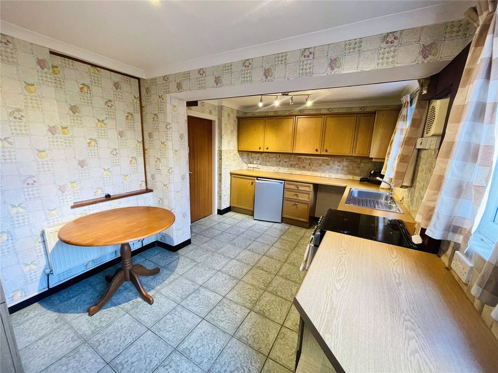 Property photo 3 of 23 Picture No. 06