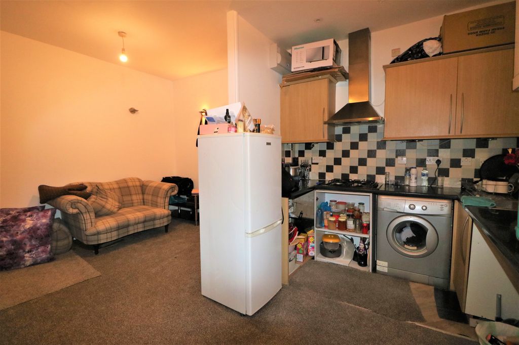 Property photo 2 of 5