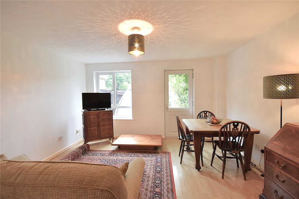 Property photo 3 of 10 Picture No. 18