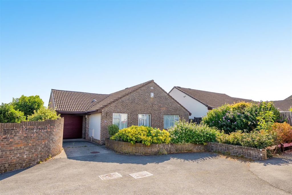 Property photo 1 of 14 2-6A7Ae50005542-1503866-19Ff00Ddc2c62-2-2.Jpg