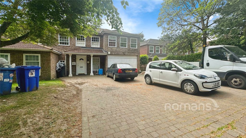 Additional image 25 of 9 bed detached house for saleManor Road, Aldershot, Hampshire GU11