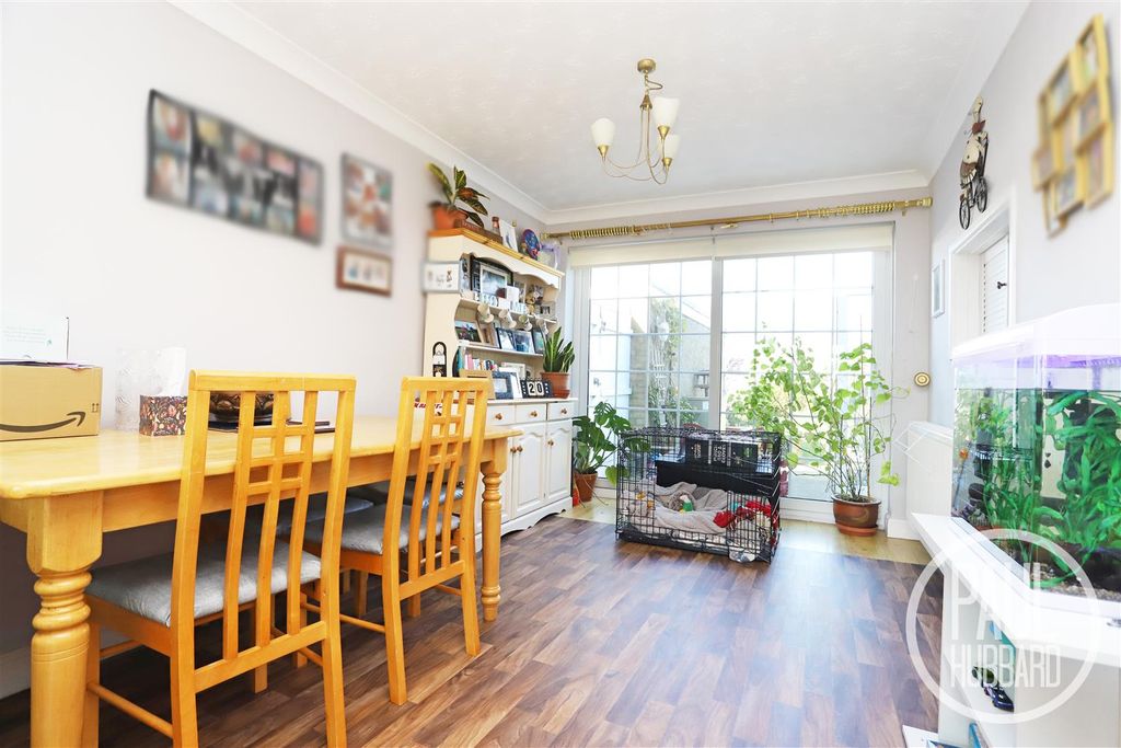 Property photo 2 of 13 Img_9780 (1).Jpg