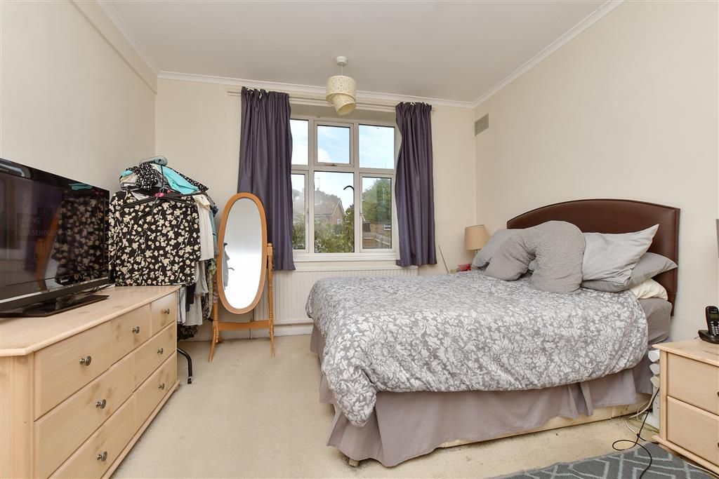 Property photo 1 of 9 Bedroom 1