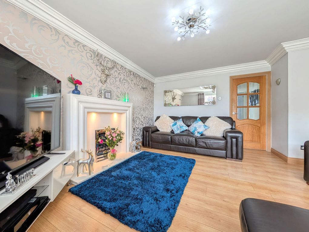 Property photo 2 of 37