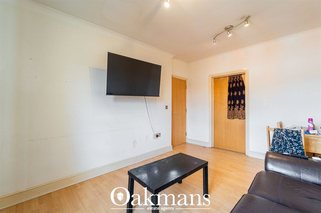 Property photo 3 of 11 Picture No. 06
