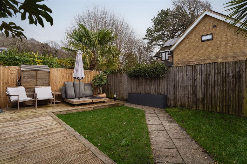Property photo 3 of 20 11.Jpg