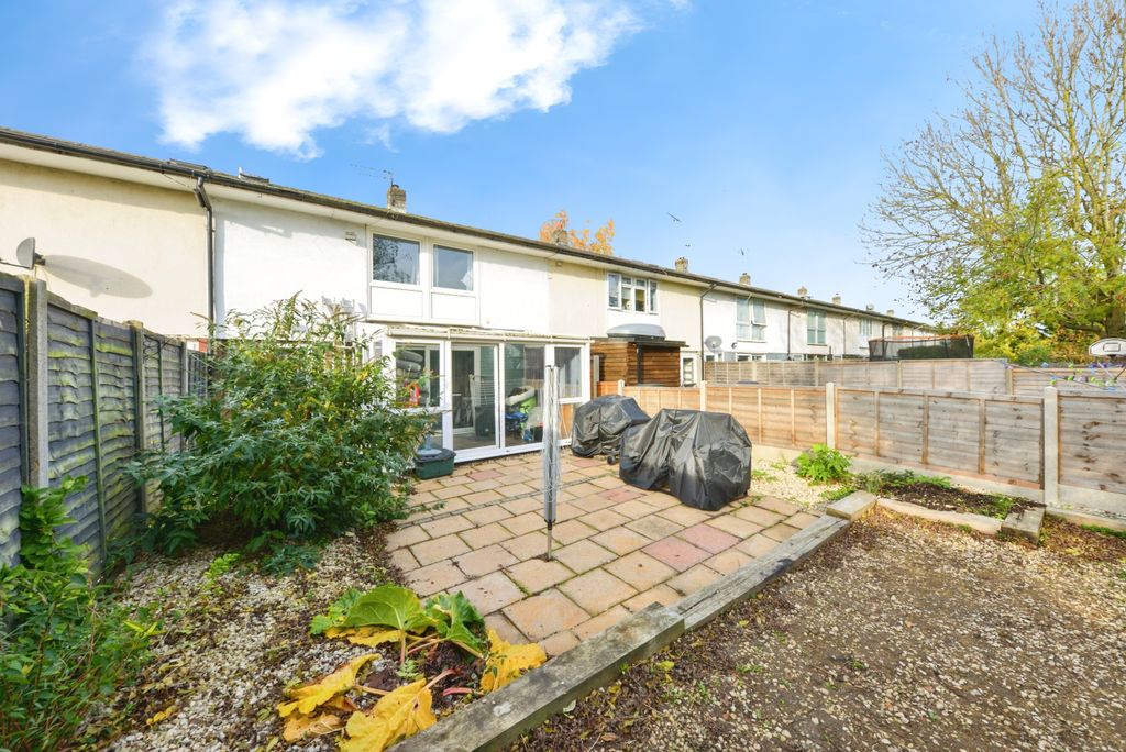 Property photo 2 of 20