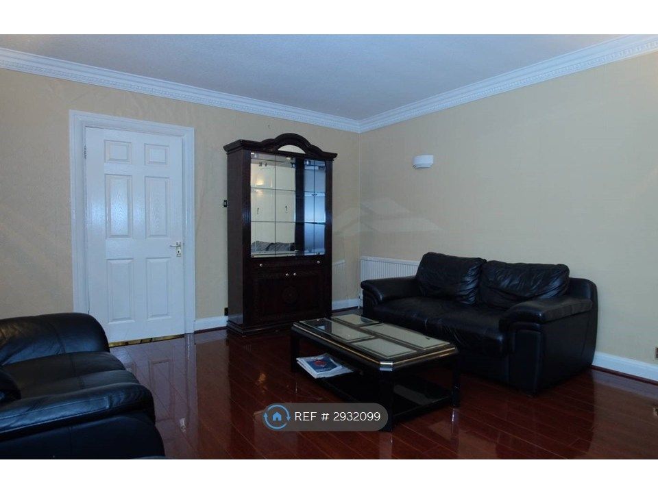 Property photo 2 of 12 Living Room 2