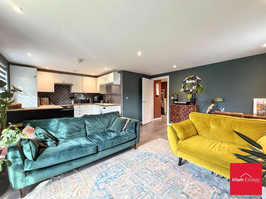 Property photo 3 of 13