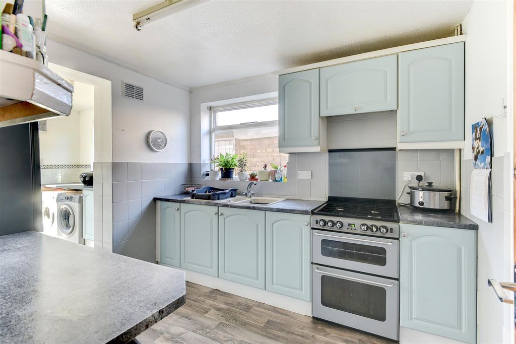 Property photo 3 of 23 124New-9.Jpg