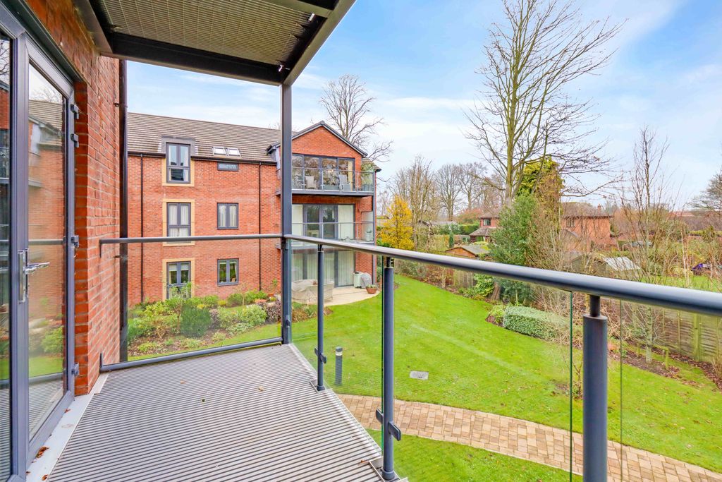 Property photo 3 of 14