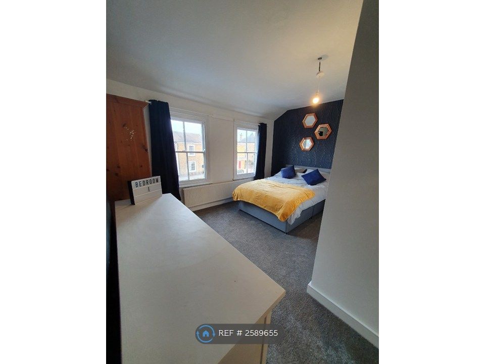Property photo 3 of 22 Bedroom 1 - Double