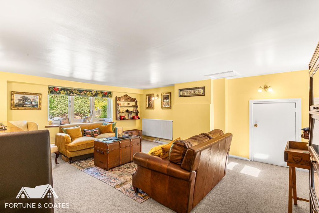 Property photo 2 of 52 Skinsfarm_39.Jpg