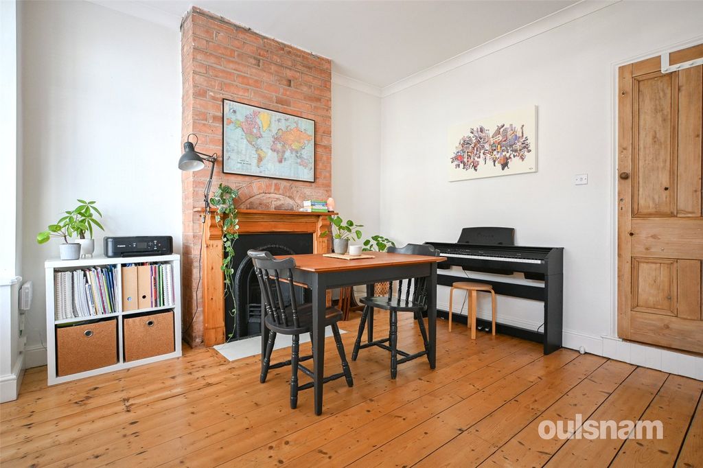 Property photo 3 of 34 Picture No. 06