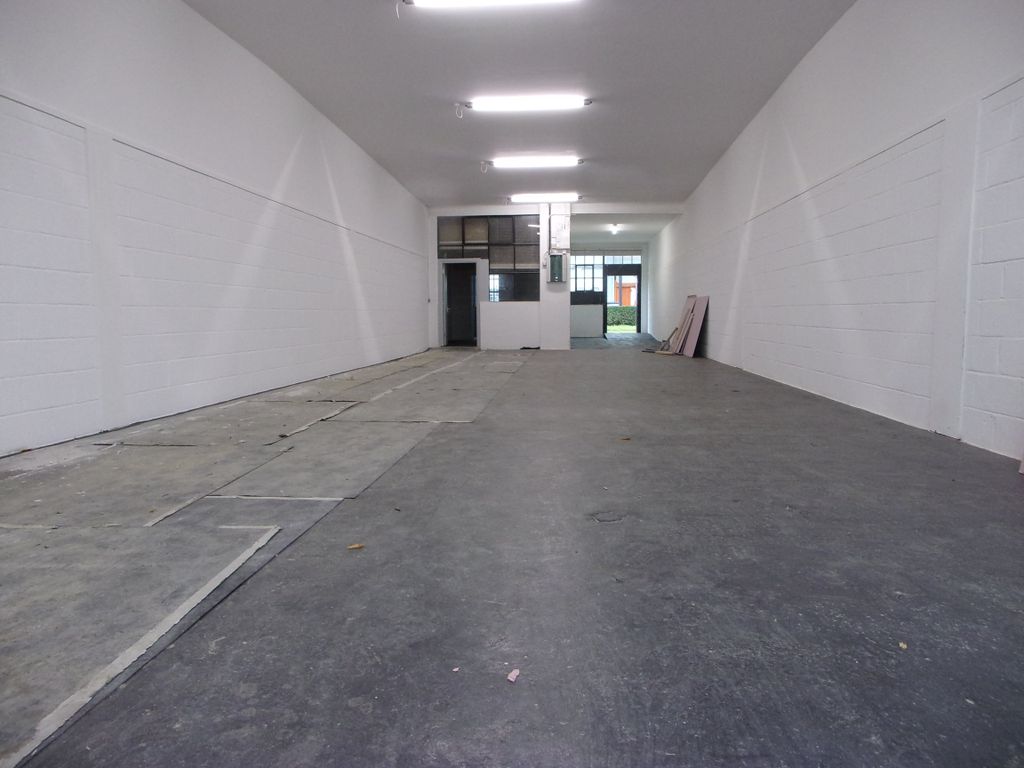 Property photo 2 of 3