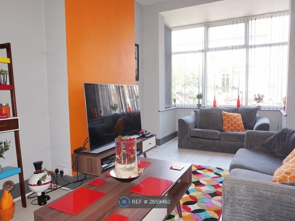 Property photo 1 of 3