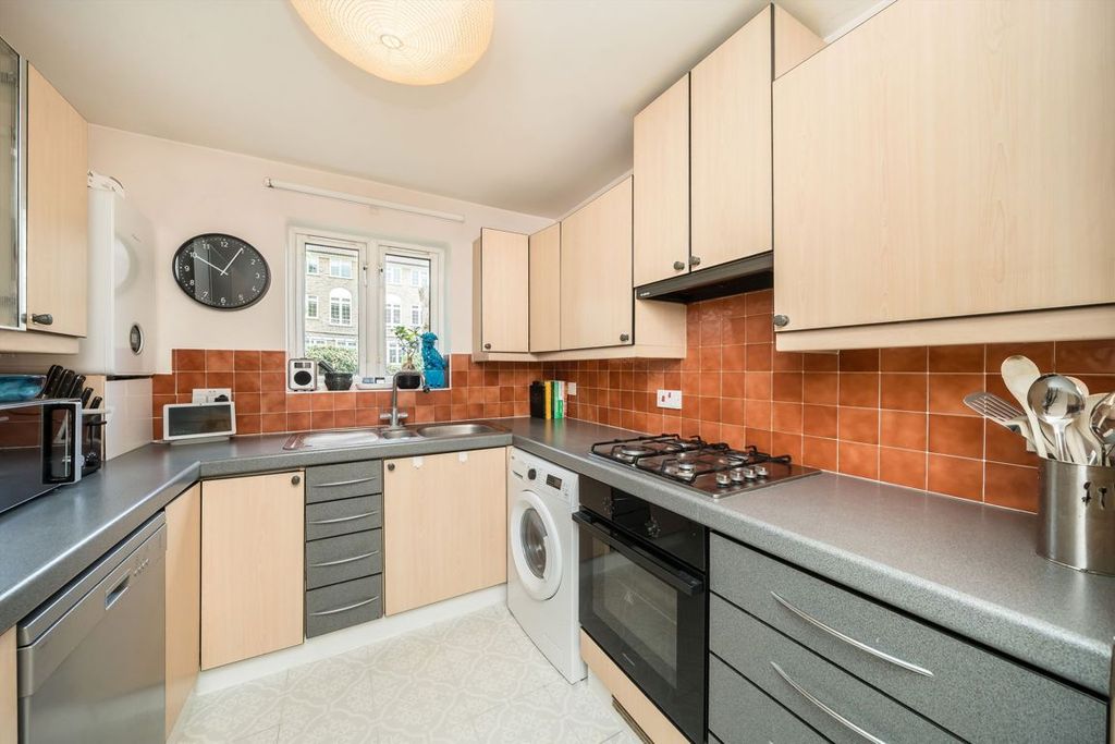 Property photo 3 of 7