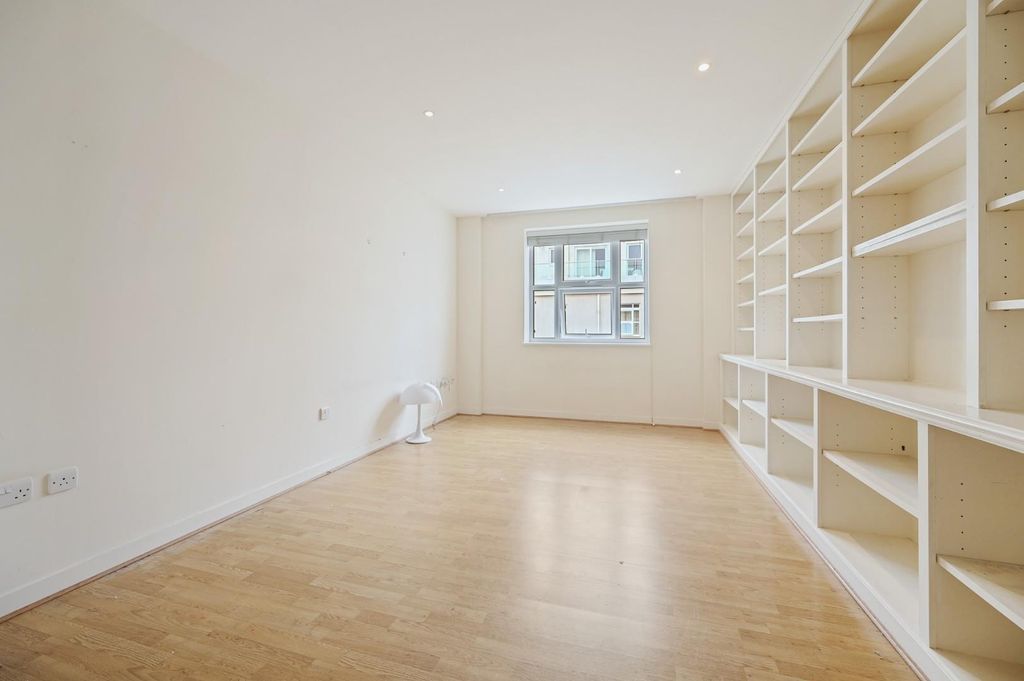 Property photo 3 of 9