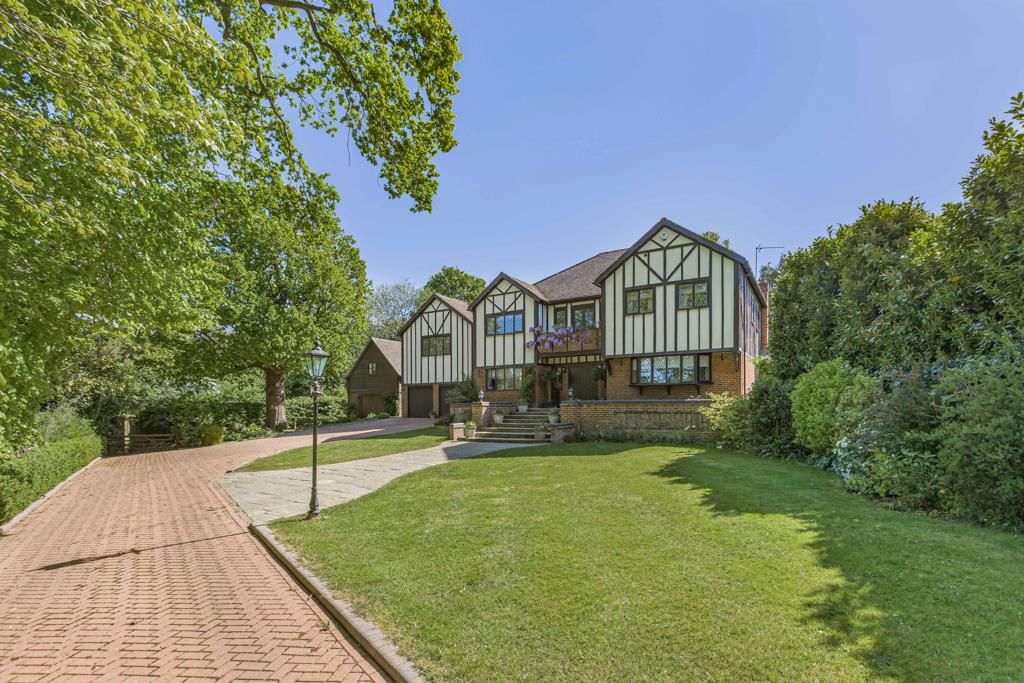 Additional image 40 of 6 bed property for saleWare Park, Ware SG12