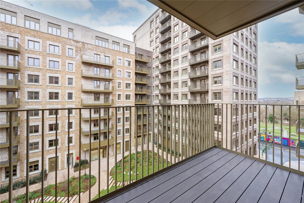 Property photo 2 of 23 Picture No. 04