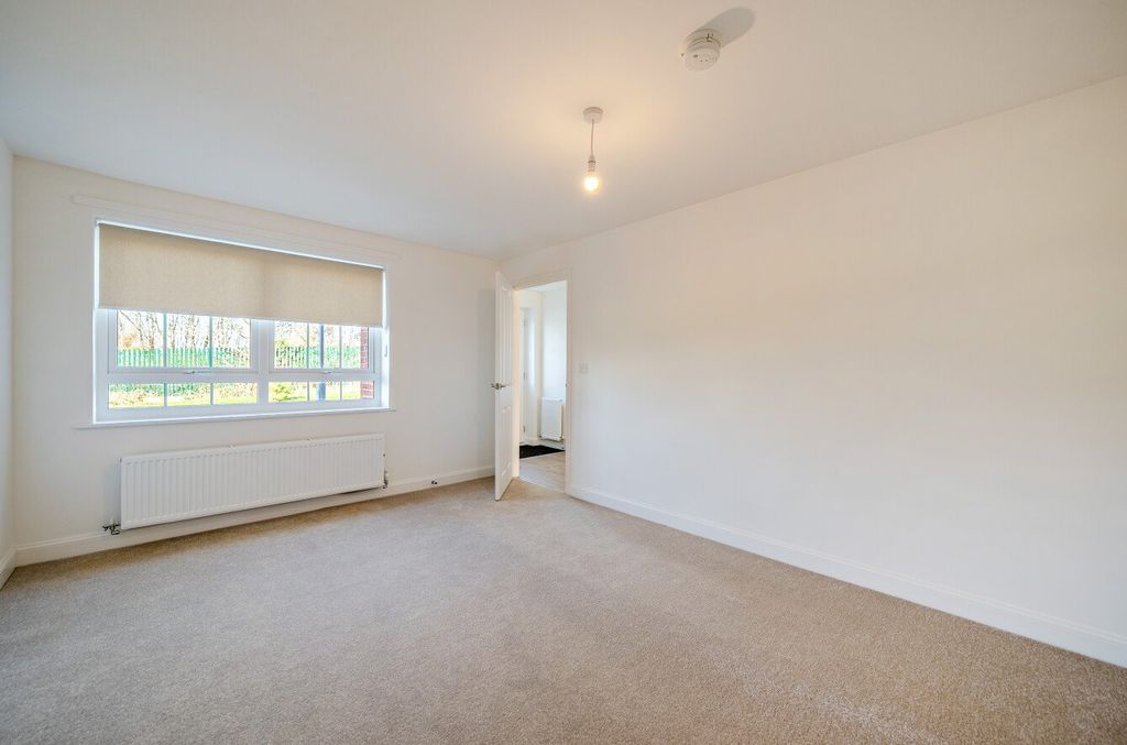 Property photo 3 of 19 Picture 3