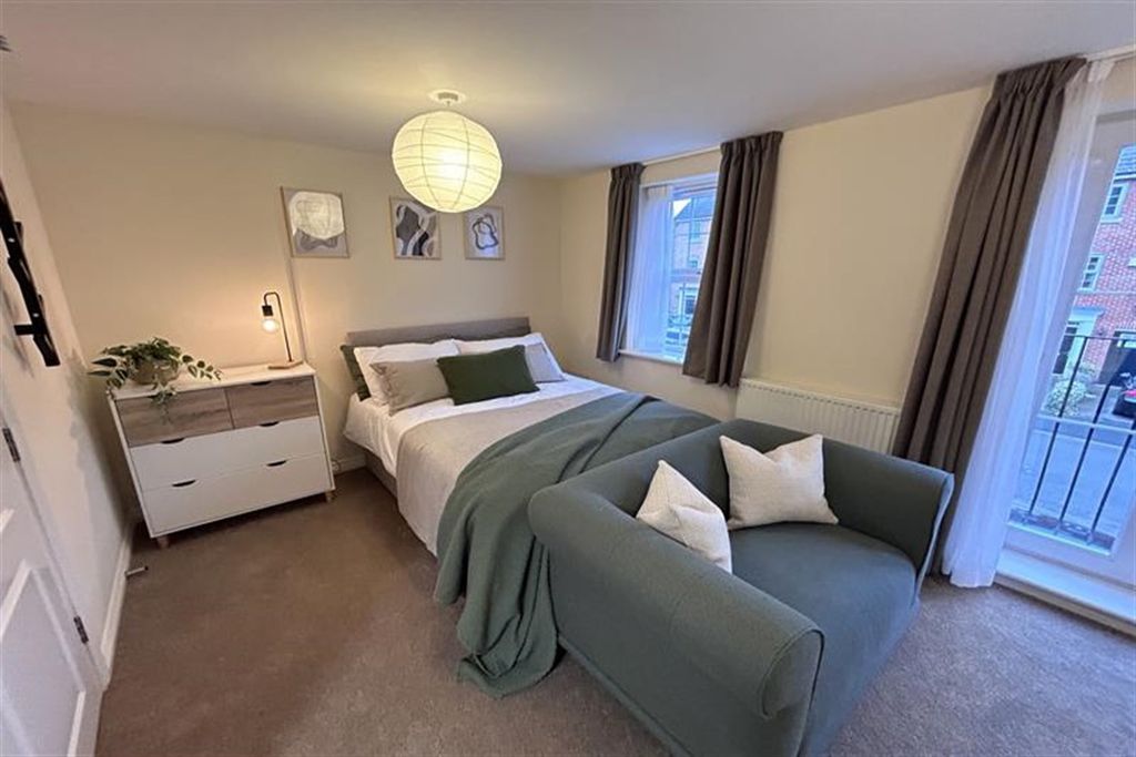 Property photo 1 of 17 (Main)