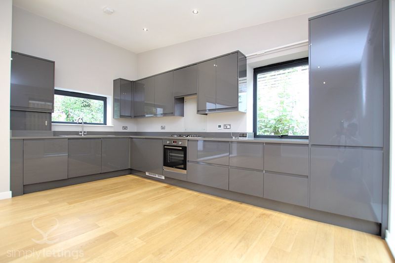 Property photo 2 of 13 Photo 14