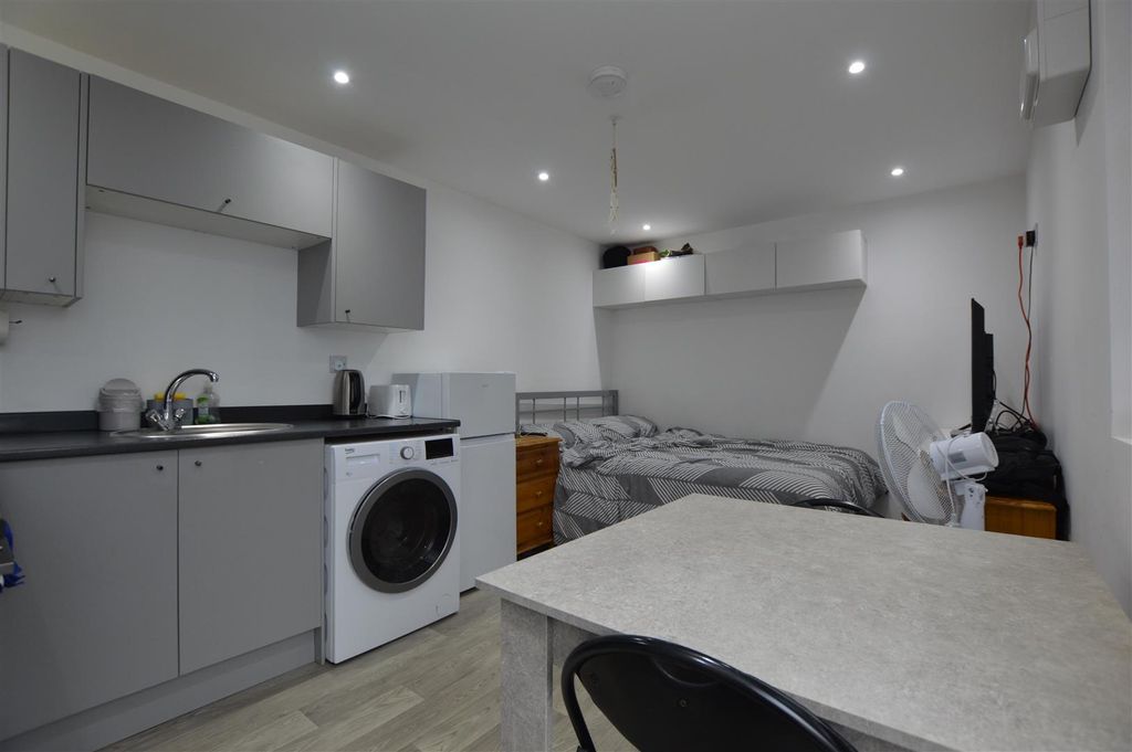 Property photo 2 of 7 Dsc_0805.Jpg