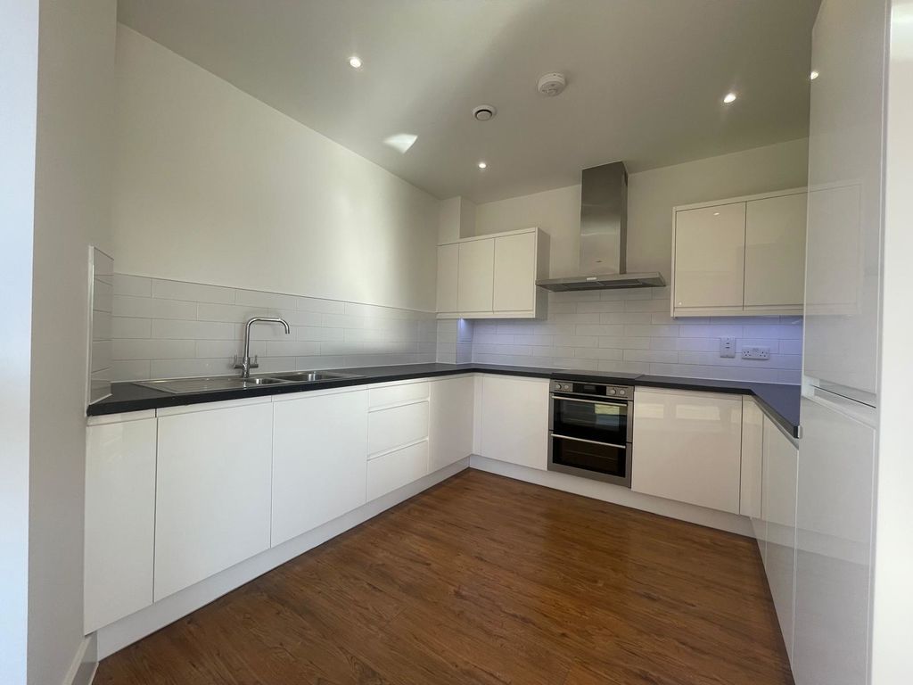 Property photo 3 of 12 Photo 3