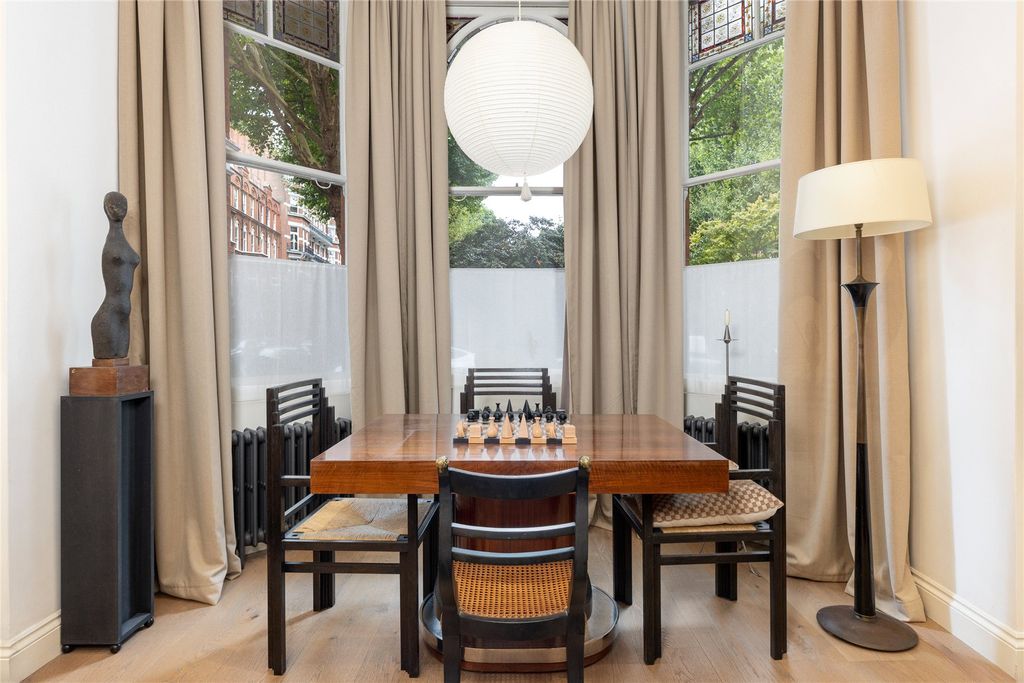 Property photo 2 of 12 Reception