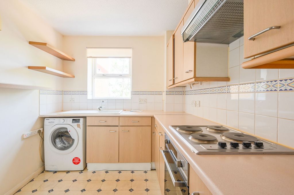 Property photo 3 of 7