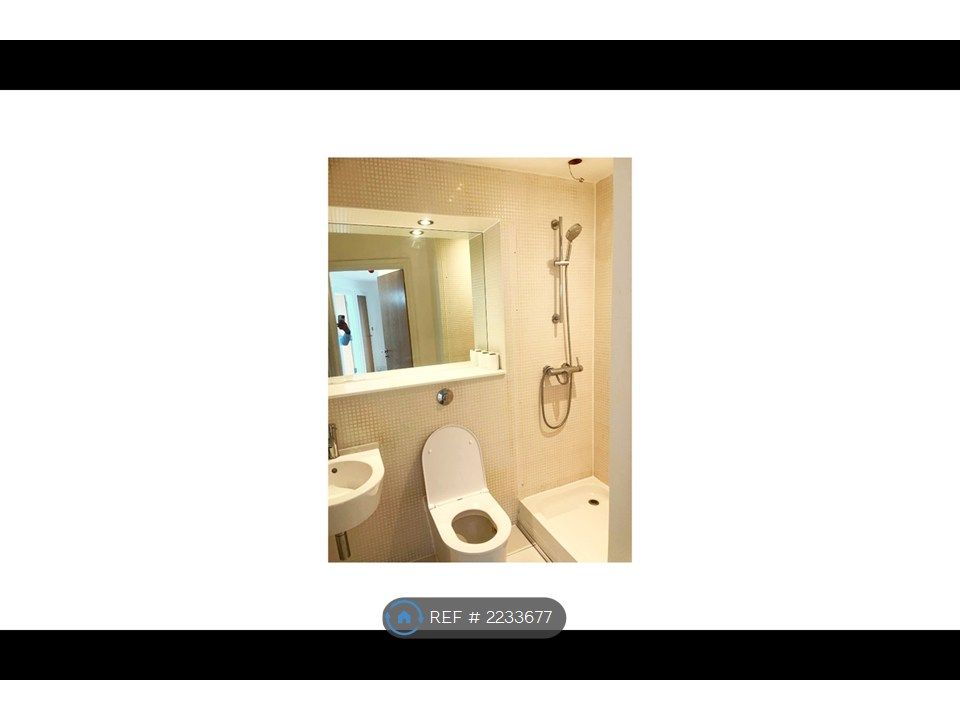 Property photo 3 of 14 Bath