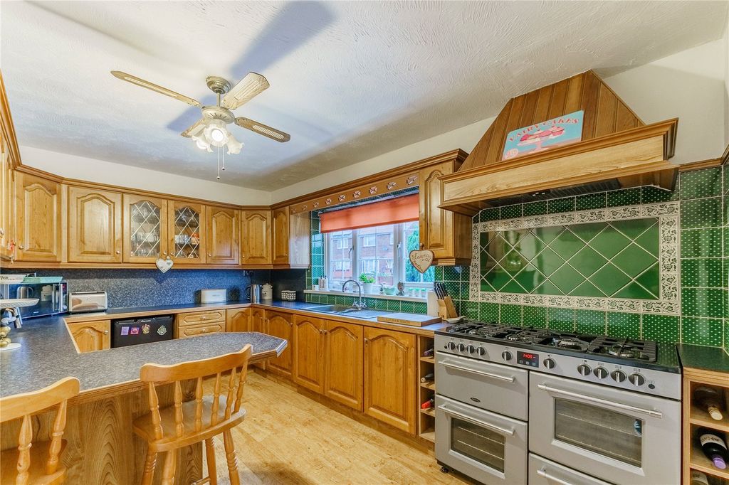 Property photo 2 of 24 Picture No. 05