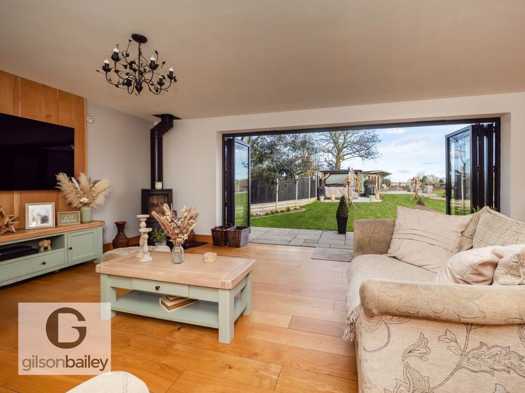 Property photo 2 of 38