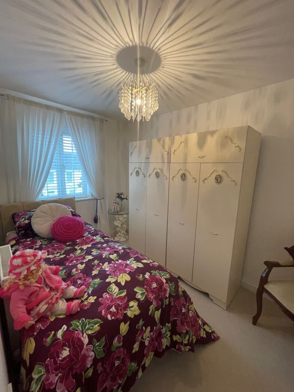 Property photo 3 of 14 Bedroom 2