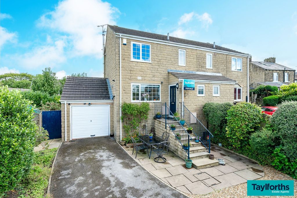 Property photo 1 of 57