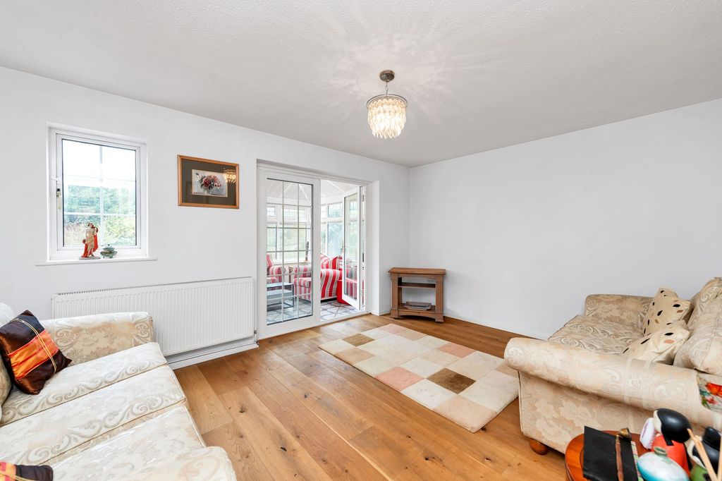 Property photo 3 of 17
